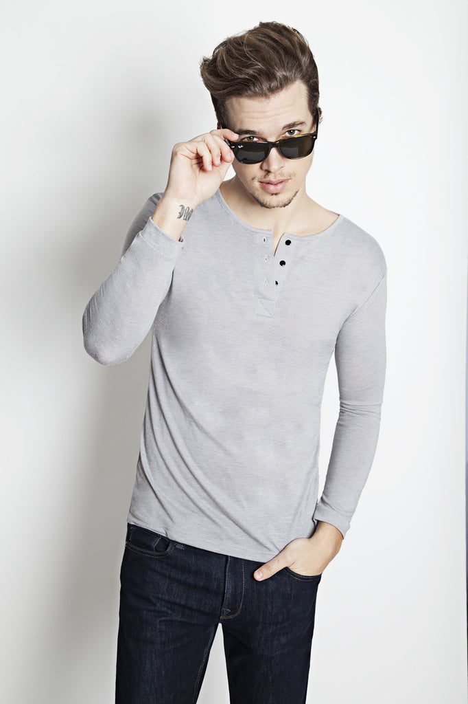 Charlie Boyfriend Henley in Grey