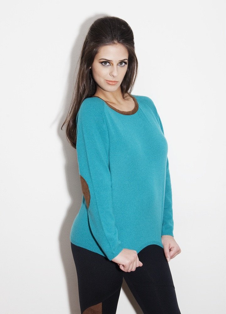 CASHMERE CREW NECK WITH SUEDE ELBOE PATCHES IN TEAL