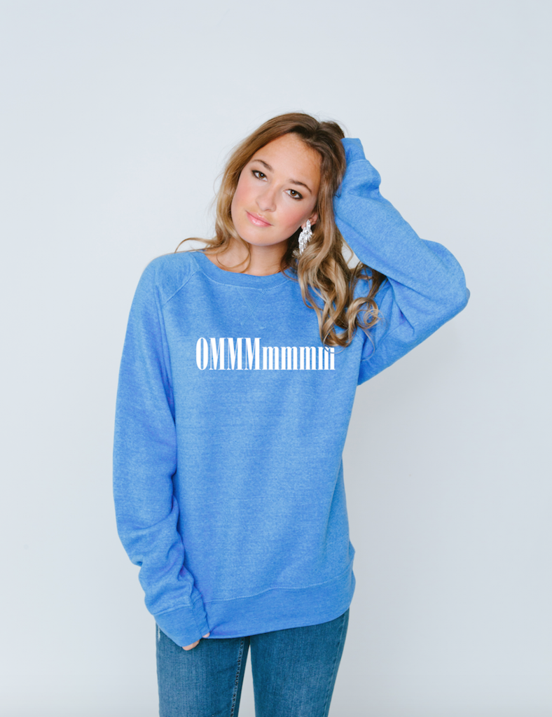 Crew Neck Sweatshirt with OMMMmmmm in Blue